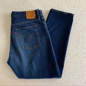 Levi’s button fly Wedgie jeans | dark wash | size 32